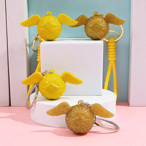 Porte-clés en caoutchouc en forme de petit elfe volant mignon, impression en gravure 3D, pendentif exquis, cadeau en gros - Product Image 1