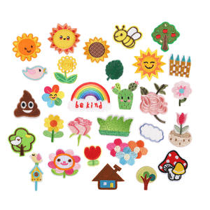 花キノコフェンスハウスローンツリーレインボーサンデザイン装飾鉄刺繍漫画パッチ - Product Image 1