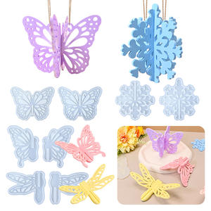 Moldes de Silicona al por Mayor con Forma de Mariposa Hueca y Copo de Nieve para Manualidades con Yeso/Resina, Aromaterapia, Adornos Navideños para Coche/Hogar - Product Image 2