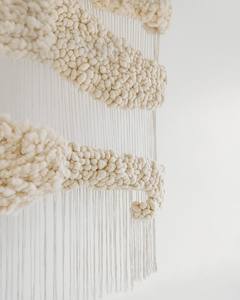 Décoration murale en macramé en laine islandaise recyclée de style Art déco avec bordure à franges pour la décoration de café, de chambre, cadeaux de mariage et d'anniversaire - Product Image 4