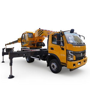 Grue <span class=keywords><strong>de</strong></span> camion Xinfeigong 10 tonnes, flèche à 7 sections, hauteur <span class=keywords><strong>de</strong></span> levage max. 32 m, moment <span class=keywords><strong>de</strong></span> levage élevé, moteur, pompe, engrenages, véhicule <span class=keywords><strong>de</strong></span> chantier - Product Image 1