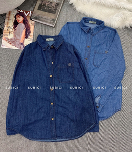 Chemise en jean boutonnée avec poches avant – Grande Vente A307 – Chemise en denim tendance pour femme avec design de poches élégant - Product Image 3