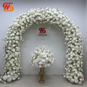 Arche florale rose luxueuse et élégante pour décoration de mariage, fleurs artificielles faites à la main pour la mise en scène de la cérémonie - Product Image 2