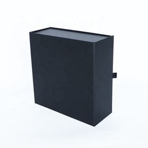 Caja de regalo plegable de embalaje de fijación magnética plegable de lujo Premium personalizada negra mate con cierre de bloqueo magnético - Product Image 3