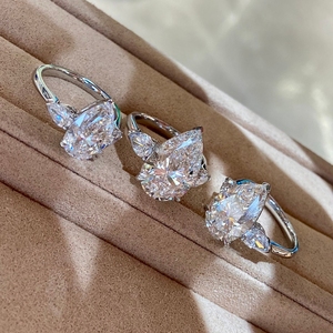 แหวนหมั้นเพชรทรงลูกแพร์ Aazuo Luxury ทองคำขาว 18K แท้ รับรองโดย IGI น้ำหนัก 3.0ct-6.0ct เพชรเพาะเลี้ยงสำหรับงานแต่งงานของผู้หญิง - Product Image 4