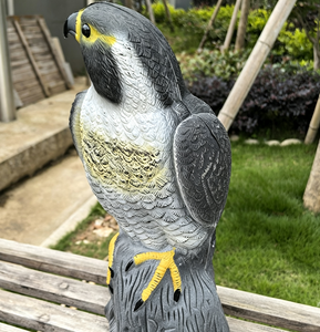 Ahuyentador de Aves Realista de Plástico PE para Exteriores, Imitación de Halcón, Halcón Espada, Águila, Protector de Jardín para Patio y Granja - Product Image 4