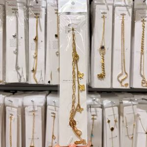 สร้อยข้อมือสแตนเลสสตีลชุบทอง 18K ประดับคริสตัลและเพชรเทียม ดีไซน์ทันสมัยสำหรับผู้หญิง - Product Image 5