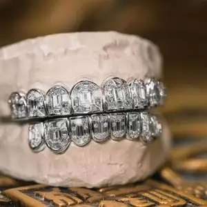 Özel VVS görünmez ayar elmas diş üst ve alt prenses kesim 10k altın gümüş buzlu Out Moissanite Grillz güzel takı adam