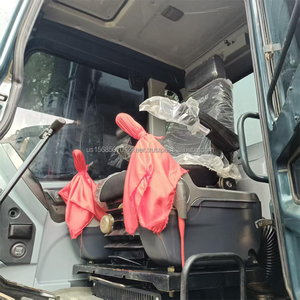 Excavatrice sur chenilles Hyundai 220LC-9S d'occasion haute performance, modèle 2022, moteur et pompe en excellent état, faible nombre d'heures, fiable et prête à l'emploi - Product Image 6