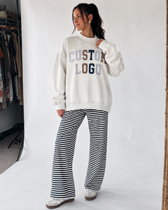 Sudadera Retro de Cuello Alto para Mujer, con Parches Personalizados y Gráficos de Letras, Oversize, Manga Larga, Suave, Estilo Urbano, Boutique Chic - Product Image 3