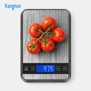 Báscula digital de cocina con plataforma de acero inoxidable y pantalla LCD para pesar alimentos. - Product Image 1
