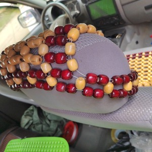 Coussin de siège de voiture en perles de bois Chengyuan 40x88x26x23, respirant, en bois d'hinoki, beige avec bordure rouge - Product Image 4