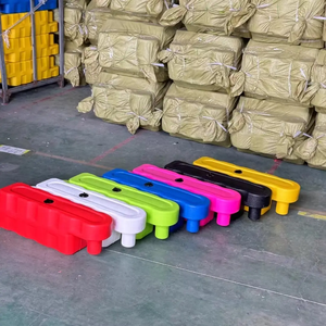 Barrière de protection anti-collision en plastique HDPE solide pour karting, piste aquatique, piste extérieure, parcours de course, divertissement en site événementiel - Product Image 1