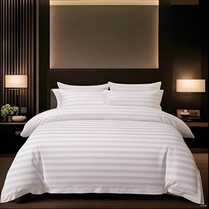Juegos de Fundas de Edredón a Rayas Personalizadas de 1 cm y 3 cm para Hotel, Juegos de Edredón a Rayas para Hotel, Juegos de Sábanas a Rayas para Hotel con Funda de Almohada - Product Image 1
