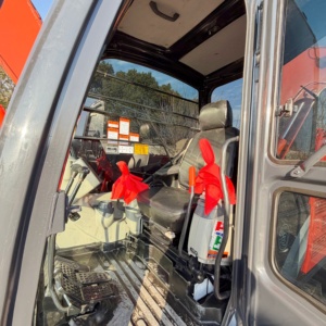 حفارة هيتاشي 60 يابانية مستعملة أصلية صنع في اليابان، آلة حفر زاحفة مستعملة طراز ZX60 - Product Image 5