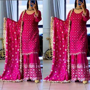 Conjunto de Lujo al por Mayor: Top de Seda Chiffon, Sharara, Palazzo y Dupatta con Bordado Pesado de Lentejuelas, Estilo Pakistaní, Ropa Festiva para Mujer - Product Image 2