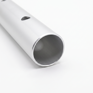 Bande étanche en aluminium série 6000, profilé en U rainuré, pour barrière d'eau, idéale pour les bâtiments commerciaux et salles de bain - Product Image 1
