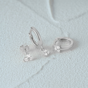 CANNER Juego de 3 Piezas de Pendientes de Plata de Ley 925 con Circonita Cúbica en Forma de Flor, Juego de Pendientes de Aro con Diamantes Chapados en Oro de 18k - Product Image 4