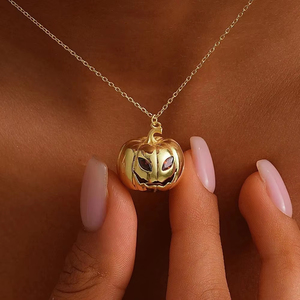 Delicata Collana a Catena Minimalista in Acciaio Inossidabile Placcato Oro 18K con Ciondolo a Zucca, Gioielli Semplici <span class=keywords><strong>per</strong></span> Halloween, <span class=keywords><strong>Regali</strong></span> <span class=keywords><strong>per</strong></span> <span class=keywords><strong>Migliori</strong></span> Amiche - Product Image 5