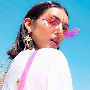 Nouveautés Lunettes de soleil unisexe pour femmes et hommes, style œil de chat ajouré, protection UV400, sans monture, forme flamme - Product Image 5