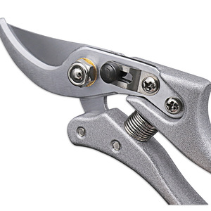 Yangjiang <b>Pruning</b> Shears 8.5 Inch Alloy Steel Blade Garden <b>Tool</b> For <b>Tree</b> Trimming - Product Image 3