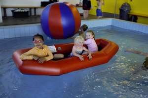 Volley-ball de plage gonflable géant - Ballon de piscine et de plage imperméable pour jeux en plein air, fêtes au bord de la piscine et événements estivaux - Product Image 4