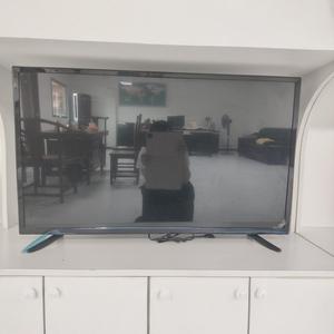 Televisor Inteligente 4K de 43 Pulgadas UHD Android WiFi - Product Image 3