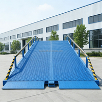 Vente flash Rampe de conteneur réglable Niveleur de quai mobile avec rampe hydraulique en acier haute résistance pour entrepôt/chariot élévateur