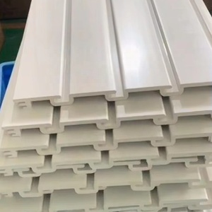 Latte <span class=keywords><strong>de</strong></span> <span class=keywords><strong>garage</strong></span> <span class=keywords><strong>de</strong></span> qualité supérieure <span class=keywords><strong>de</strong></span> 4*8 FT Panneaux muraux à lattes en PVC Emboîtement <span class=keywords><strong>de</strong></span> tôle murale - Product Image 3