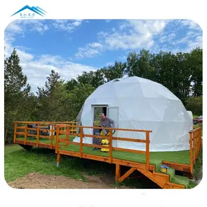 Isolamento Quatro Temporada De Madeira Ao Ar Livre Camping PVC Geodésico Meia Esfera Glamping Luxo Dome Em Forma De Tendas Resistir Ao Vento Com Preço