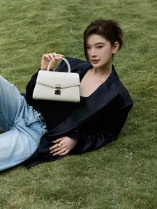 Borsa in Pelle Vintage <span class=keywords><strong>di</strong></span> Alta Moda, Regalo VIP per Dirigenti, Borsa Strutturata su Misura, Riyadh Gulf B2B Direttamente dalla Fabbrica - Product Image 1