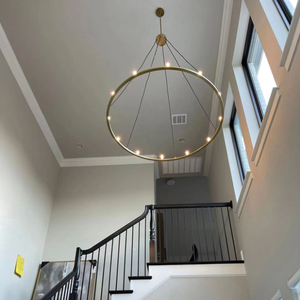 Lustre minimaliste de style géométrique en laiton avec anneaux ronds et cylindres en verre dépoli, décoratif haut de gamme, modèle <span class=keywords><strong>Rennes</strong></span> - Product Image 3