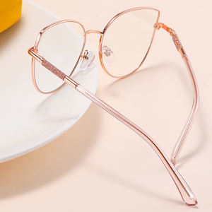 Femmes à la mode solide motif oeil de chat cadre en métal lunettes charnière à ressort <span class=keywords><strong>Anti</strong></span> lumière bleue bloquant la monture de lunettes optique - Product Image 3