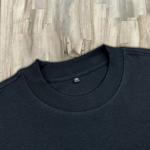 T-shirt noir vintage ample et court pour homme, 100 % coton de haute qualité, coupe oversize, manches courtes, grammage lourd - Product Image 3