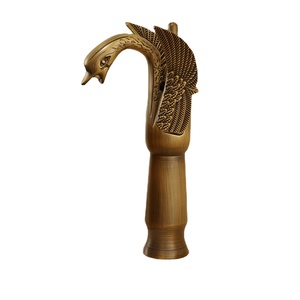 Grifo de lavabo de baño de latón con cuello de cisne dorado de lujo con manijas individuales artísticas - Product Image 3