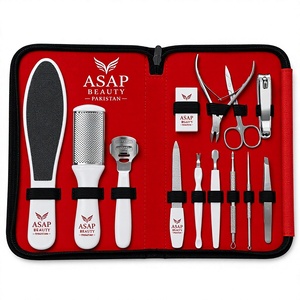 Juego de Herramientas de Manicura y Pedicura de Acero Inoxidable, Kit de Cuidado de Uñas, Lima para Pies, Removedor de Cutículas, Estuche Portátil 5 en 1 - Product Image 1