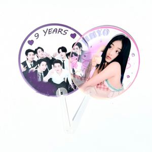 Abanico de Mano Promocional Personalizado, Impermeable, Transparente, de Plástico PVC, con Diseño Personalizado de Ídolos KPOP para Fans - Product Image 5