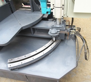 Sản Xuất Tại Trung Quốc Quay Góc Miter Góc Kim Loại Thép Cắt Ban Nhạc Đã Thấy Máy Với Nạp Tự Động - Product Image 2