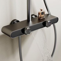 Ensemble de douche et baignoire carré en laiton noir/gris anthracite pour maison de luxe contemporaine
