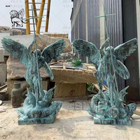 Statue d'ange en marbre grandeur nature pour décoration extérieure de bâtiment religieux, sculpture de l'archange Saint Michel pour jardin catholique