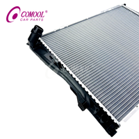 Radiateur de refroidissement du moteur COMOOL 17117559273 pour BMW Série 1 Série 3 X1 Z4 E81 E82 E84 E87 E88 E89 E90 E91 E92 E93 Radiateur en aluminium
