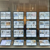 Cadre lumineux LED ultra-mince pour affiches publicitaires commerciales à haute luminosité, panneau d'affichage pour agents immobiliers