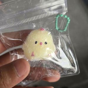 Juguete antiestrés Taba Mini Squishy en stock, lindos juguetes TPR para apretar para niños, gran oferta, mini pollito Kawaii, pollo de peluche suave. - Product Image 5