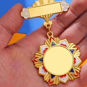 卸売カスタム昇華金属ゴールデンブランク名ブローチラペルピンID名誉バッジのメダル - Product Image 3