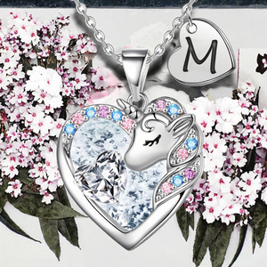 IEFRICH Collana con cuore di unicorno in ottone e cristallo con iniziale M, regalo per ragazze dai 4 ai 12 anni - Product Image 3