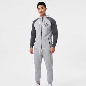 Conjunto Deportivo Unisex Gris con Capucha 2 en 1, Sudadera con Cierre Completo y Pantalones Jogger, 100% Algodón, Corte Holgado, Ropa Deportiva Informal - Product Image 1