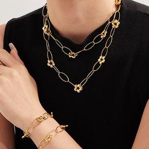 18K Gold PVD Plated Stainless Steel Daisy Flower <b>Bracelet</b> and Necklace <b>Set</b> for Anniversary Occasions - Product Image 2