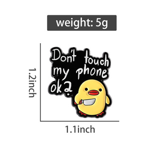 Non toccare la mia roba spilla con spilla a forma di oca arrabbiata con animali - Product Image 6