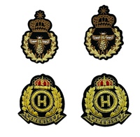 Écusson de broderie de vêtements personnalisés Tampon en caoutchouc PVC avec décoration en dentelle en forme de cœur et de fleur Insigne personnalisé Motif de logo