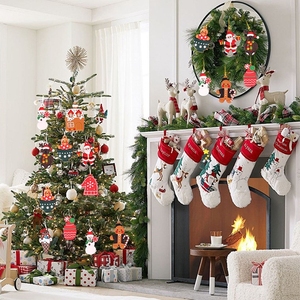 12 pièces ornements suspendus d'arbre <span class=keywords><strong>de</strong></span> Noël ornements d'homme en pain d'épice en PVC pour la décoration <span class=keywords><strong>de</strong></span> la maison - Product Image 3